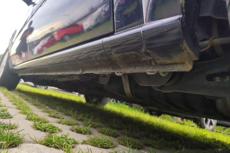 Used Buick GL8 2014 2.4L Classic Edition Chassis Rear Left