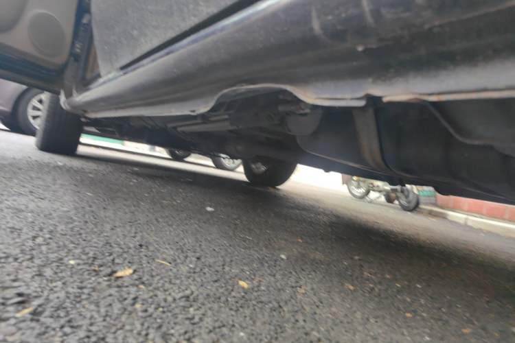Used Buick GL8 2014 2.4L Comfort Edition Chassis Rear Left