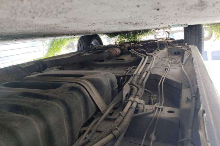 Used Buick GL8 2014 2.4L Classic Edition Chassis Rear Left