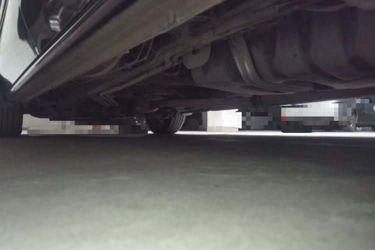 Used Buick GL8 2014 2.4L Classic Edition Chassis Rear Left