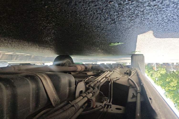 Used Buick GL8 2014 2.4L Classic Edition Chassis Rear Left