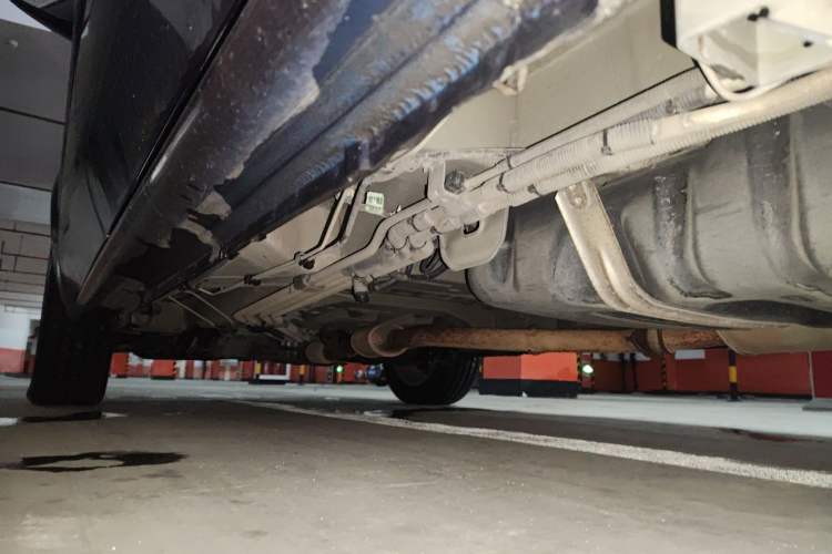 Used Buick GL8 2014 2.4L Comfort Edition Chassis Rear Left
