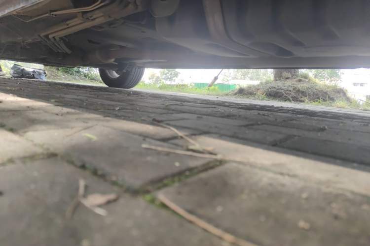 Used Buick GL8 2014 2.4L Classic Edition Chassis Rear Left