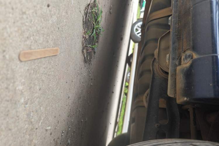 Used Buick GL8 2014 2.4L Executive Edition Chassis Rear Left