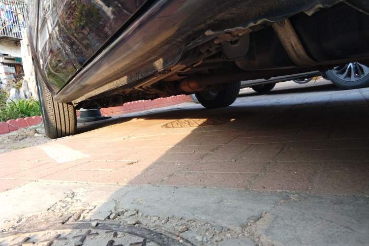 Used Buick GL8 2014 2.4L Classic Edition Chassis Rear Left
