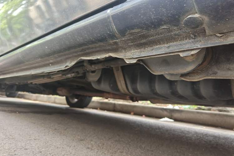 Used Buick GL8 2014 2.4L Executive Edition Chassis Rear Left