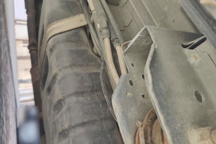 Used Buick GL8 2014 2.4L Classic Edition Chassis Rear Left