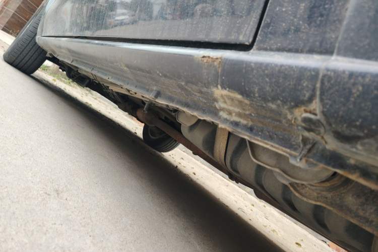 Used Buick GL8 2014 2.4L Classic Edition Chassis Rear Left
