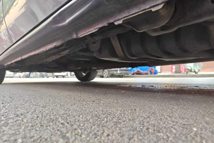 Used Buick GL8 2014 2.4L Executive Edition Chassis Rear Left