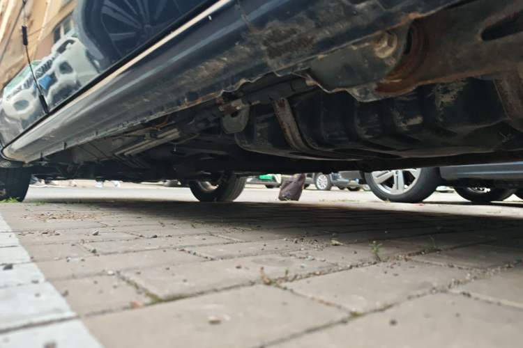 Used Buick GL8 2014 2.4L Classic Edition Chassis Rear Left