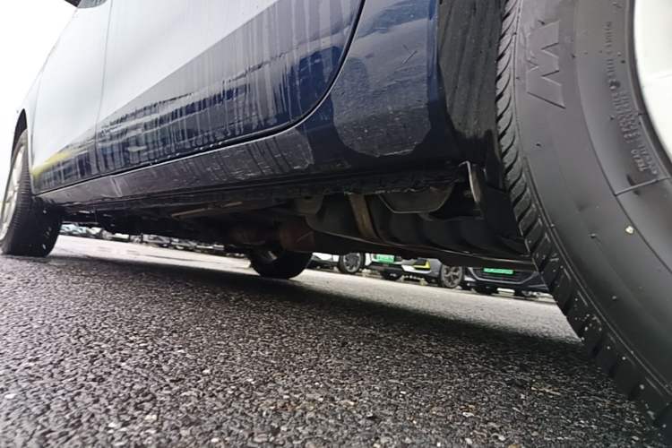 Used Buick GL8 2014 2.4L CT Luxury Business Comfort Edition Chassis Rear Left
