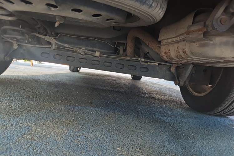 Used Buick GL8 2014 2.4L Comfort Edition Chassis Rear