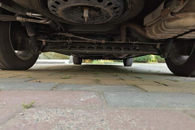 Used Buick GL8 2014 2.4L Classic Edition Chassis Rear
