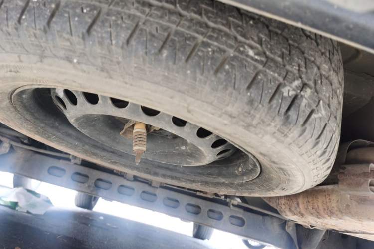 Used Buick GL8 2014 2.4L Classic Edition Chassis Rear