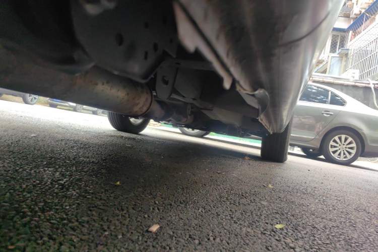Used Buick GL8 2014 2.4L Comfort Edition Chassis Rear Right