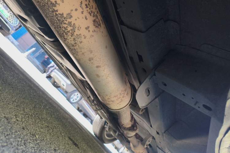 Used Buick GL8 2014 2.4L Comfort Edition Chassis Rear Right