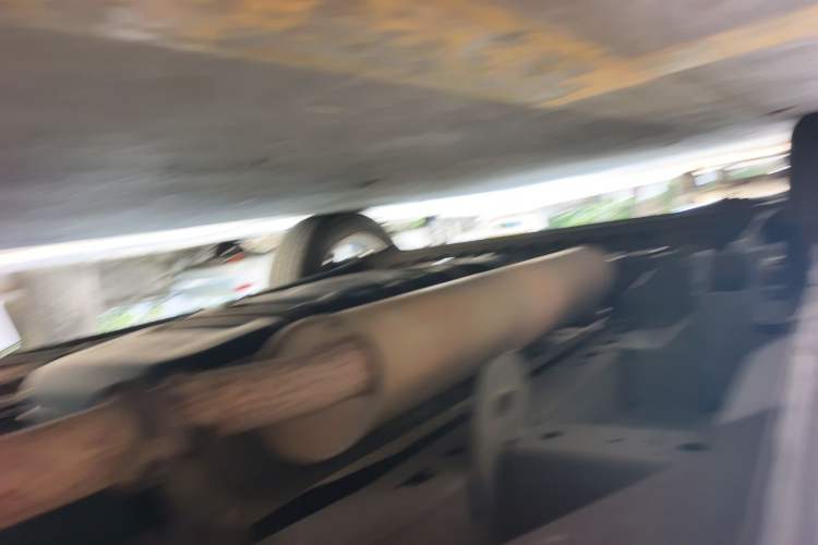 Used Buick GL8 2014 2.4L Classic Edition Chassis Rear Right
