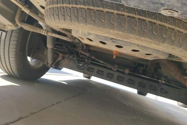 Used Buick GL8 2014 2.4L Executive Edition Chassis Rear Right