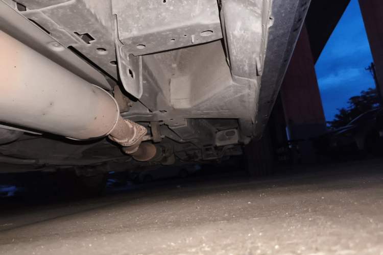 Used Buick GL8 2014 2.4L Comfort Edition Chassis Rear Right