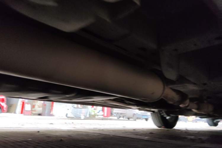 Used Buick GL8 2014 2.4L Classic Edition Chassis Rear Right