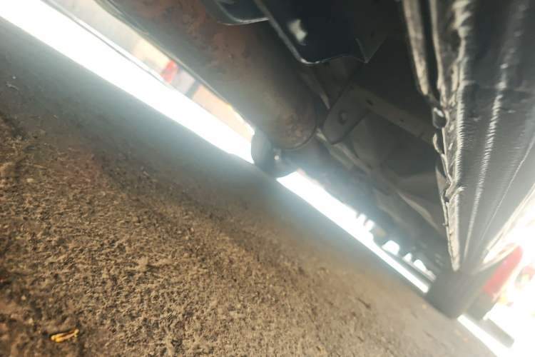Used Buick GL8 2014 2.4L Comfort Edition Chassis Rear Right