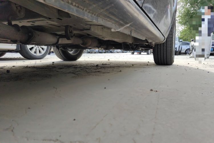 Used Buick GL8 2014 2.4L Classic Edition Chassis Rear Right