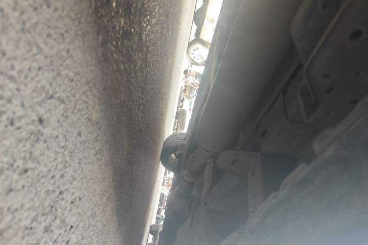 Used Buick GL8 2014 2.4L Classic Edition Chassis Rear Right