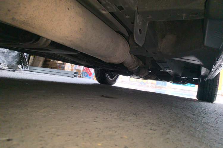 Used Buick GL8 2014 2.4L Classic Edition Chassis Rear Right