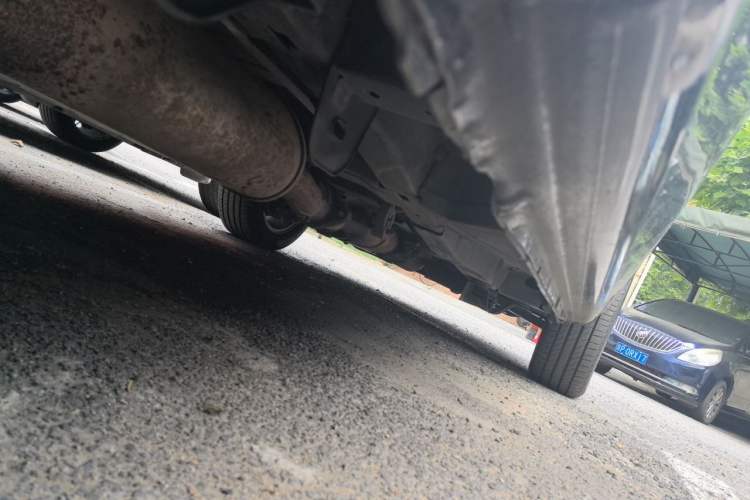 Used Buick GL8 2014 2.4L Classic Edition Chassis Rear Right