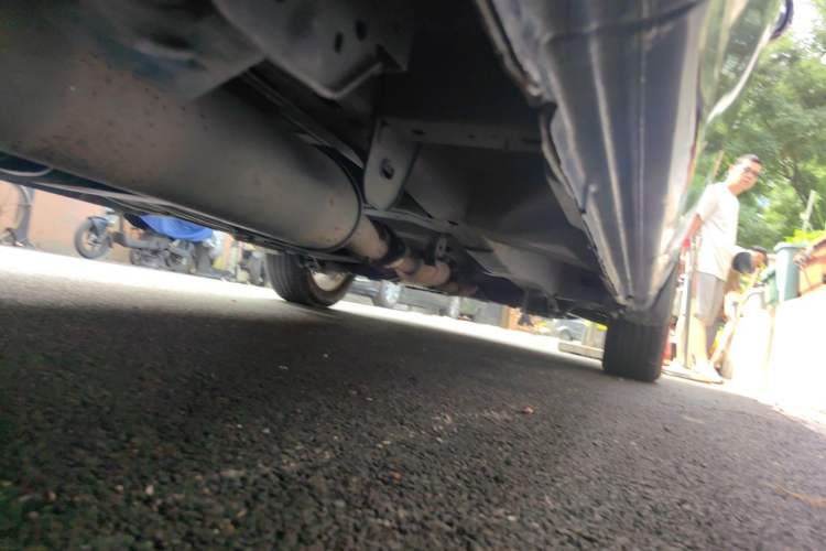 Used Buick GL8 2014 2.4L Comfort Edition Chassis Rear Right