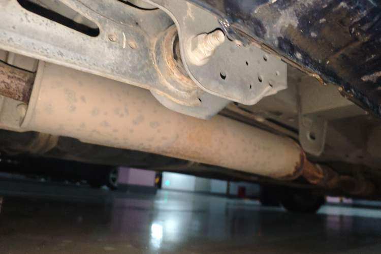 Used Buick GL8 2014 2.4L Executive Edition Chassis Rear Right