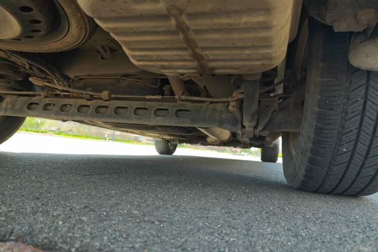 Used Buick GL8 2014 2.4L Classic Edition Chassis Rear Right