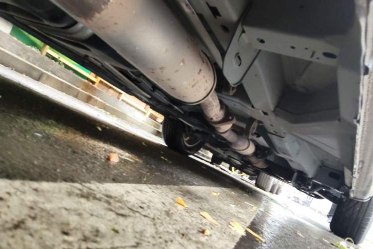 Used Buick GL8 2014 2.4L Executive Edition Chassis Rear Right