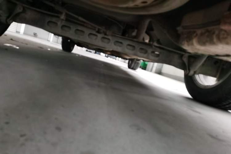 Used Buick GL8 2014 2.4L Classic Edition Chassis Rear