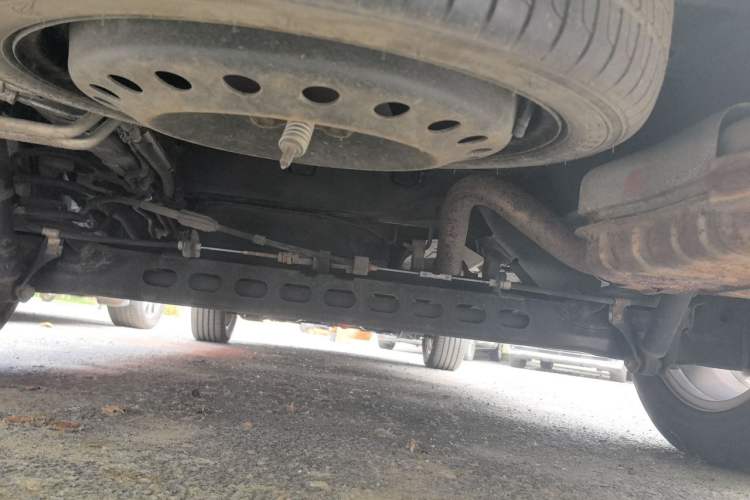 Used Buick GL8 2014 2.4L Classic Edition Chassis Rear