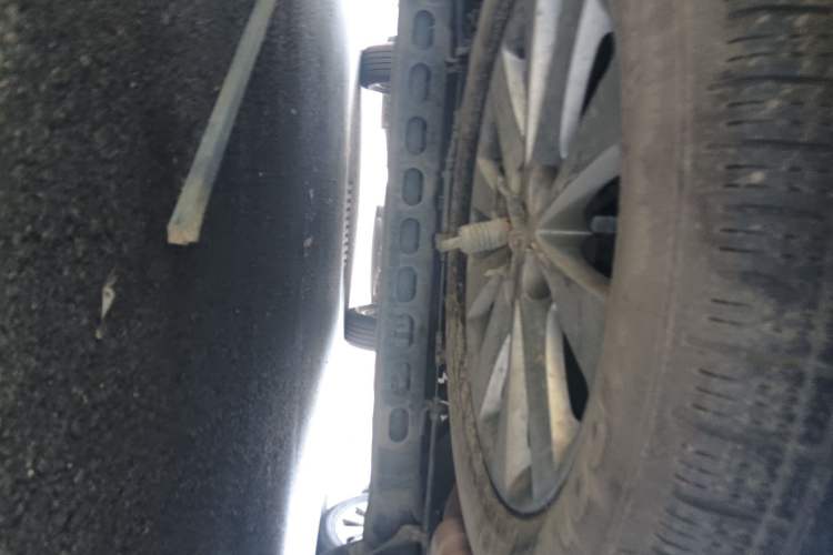 Used Buick GL8 2014 2.4L Comfort Edition Chassis Rear