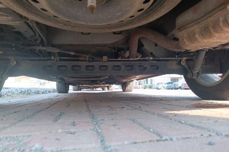 Used Buick GL8 2014 2.4L Classic Edition Chassis Rear