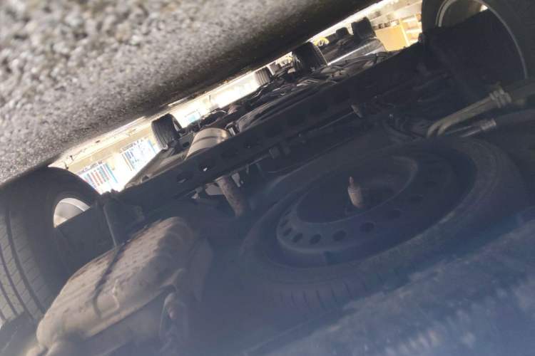 Used Buick GL8 2014 2.4L Executive Edition Chassis Rear