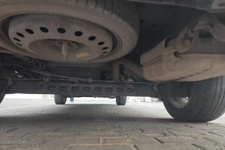 Used Buick GL8 2014 2.4L Classic Edition Chassis Rear