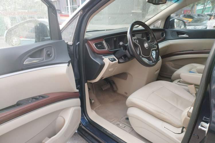 Used Buick GL8 2014 2.4L LT Luxury Business Executive Edition Driver Seat