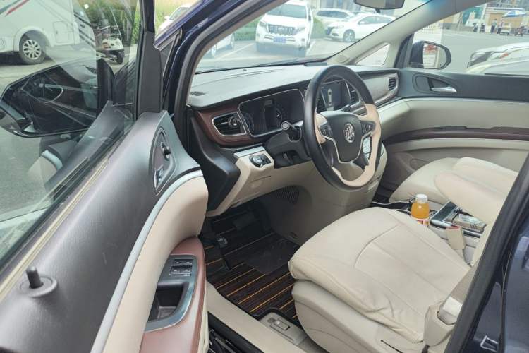 Used Buick GL8 2014 2.4L CT Luxury Business Comfort Edition Driver Seat