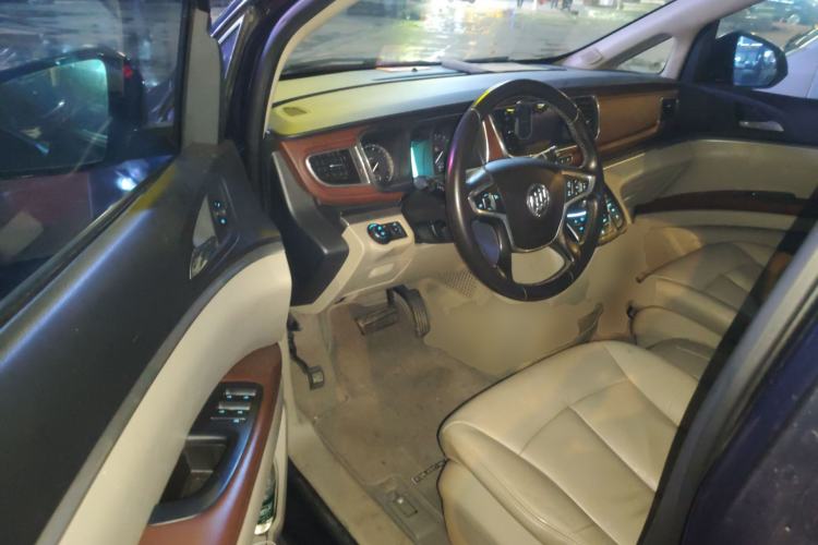 Used Buick GL8 2014 3.0L GT Luxury Business Haoya Edition Driver Seat