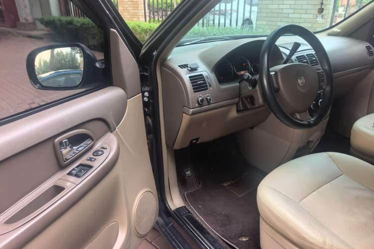 Used Buick GL8 2014 2.4L Classic Edition Driver Seat