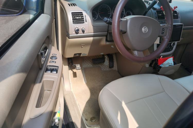 Used Buick GL8 2014 2.4L Classic Edition Driver Seat