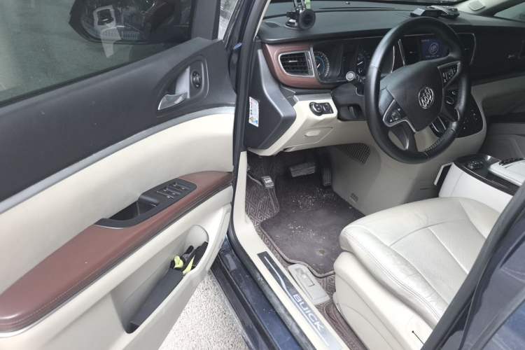 Used Buick GL8 2014 3.0L XT Luxury Business Flagship Edition Driver Seat