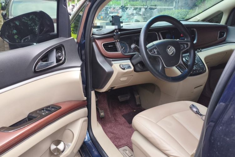 Used Buick GL8 2014 3.0L GT Luxury Business Haoya Edition Driver Seat