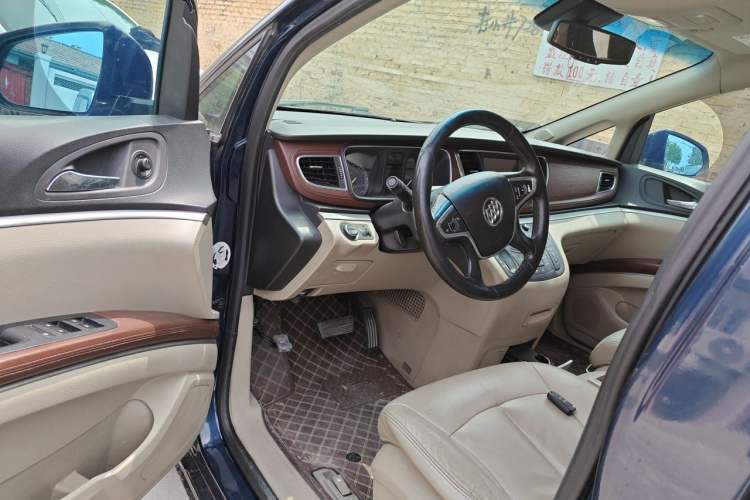 Used Buick GL8 2014 3.0L GT Luxury Business Haoya Edition Driver Seat