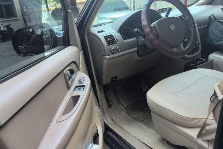 Used Buick GL8 2014 2.4L Classic Edition Driver Seat