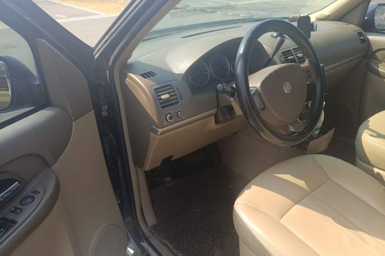 Used Buick GL8 2014 2.4L Classic Edition Driver Seat