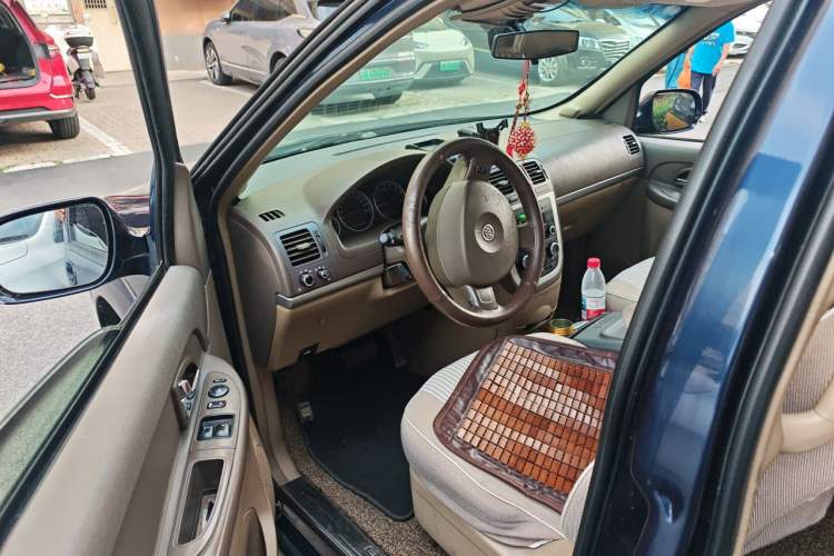 Used Buick GL8 2014 2.4L Classic Edition Driver Seat
